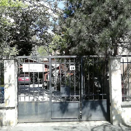 Nepkerti Vendeghaz Мишкольц